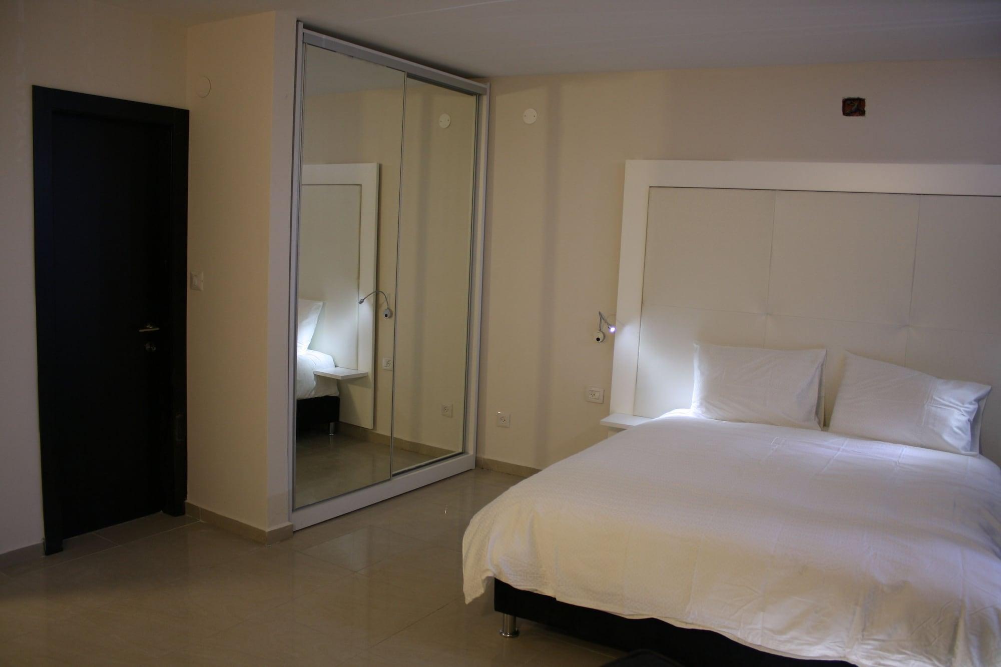 Rich Royal Suites Eilat Exterior photo