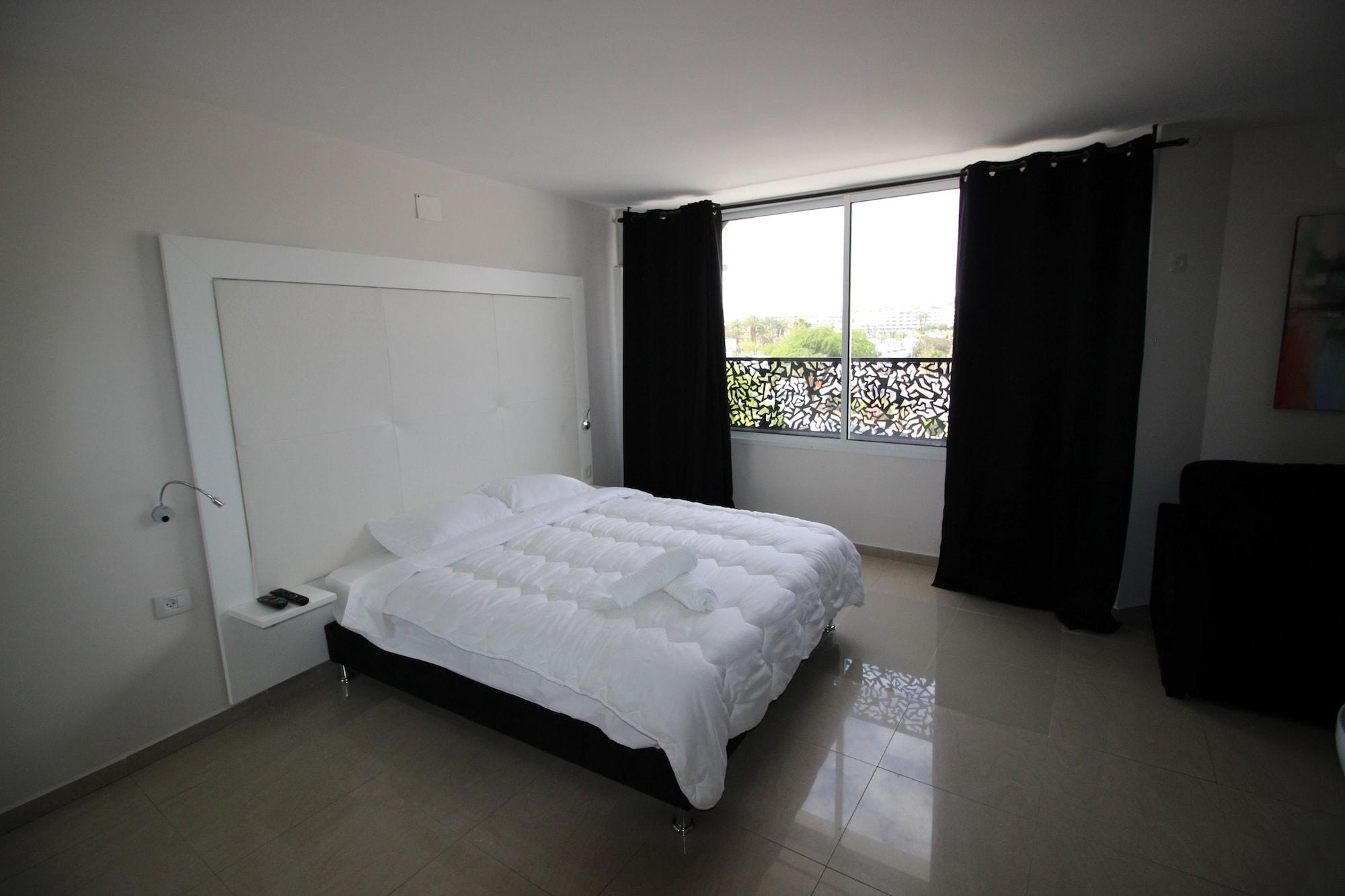 Rich Royal Suites Eilat Exterior photo
